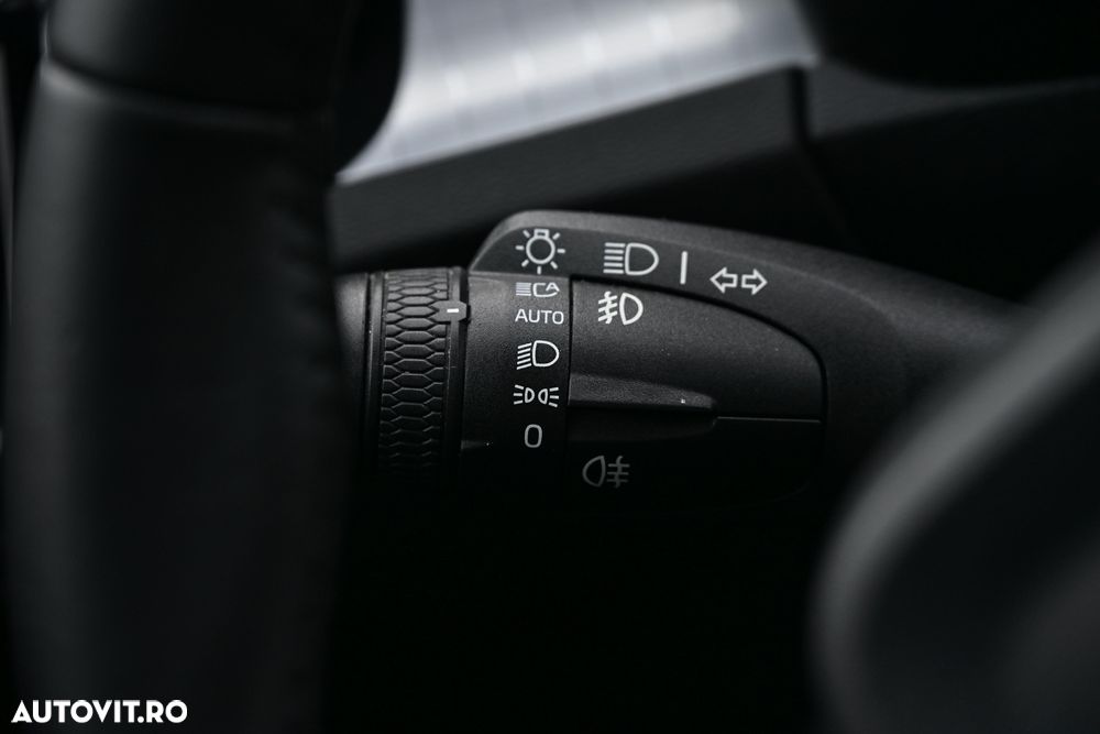 VOLVO XC40 2019 — imagine 27