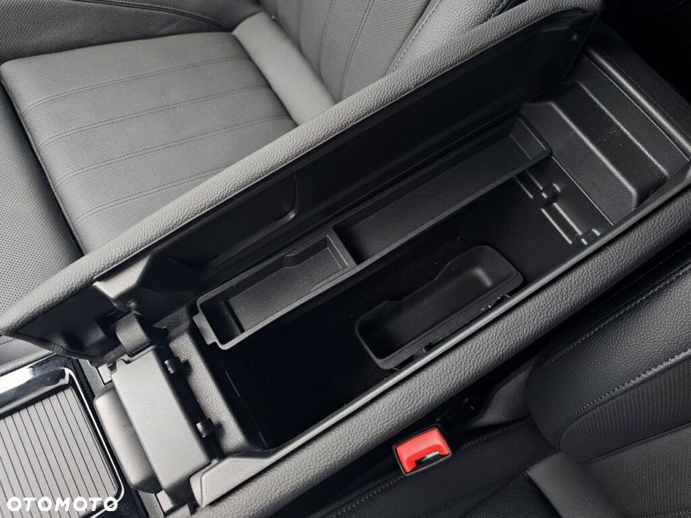 Skoda Superb 2.0 TDI SCR Selection DSG - 35