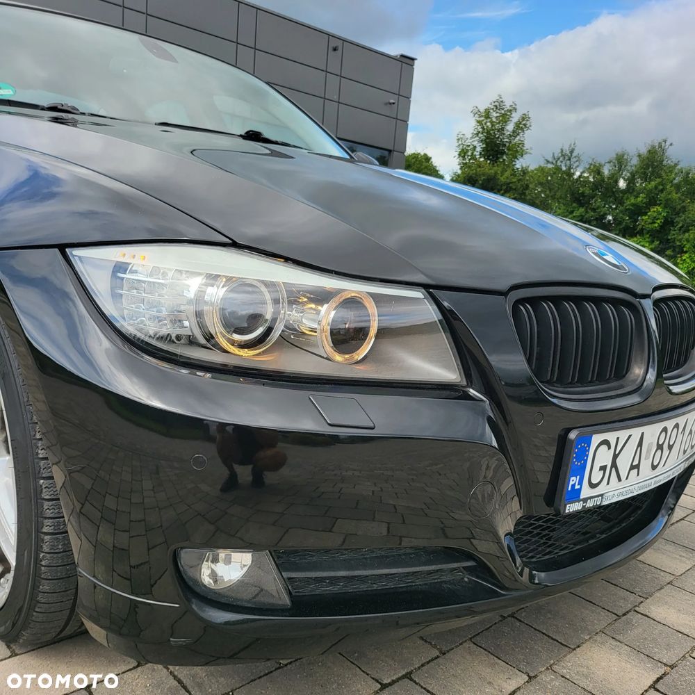 BMW Seria 3 320i Edition Sport - 4