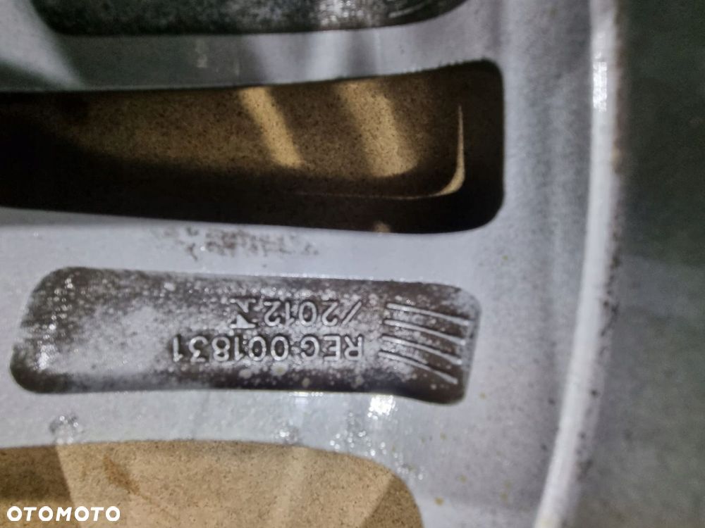Felga aluminiowa 19 cali Hyundai Santa Fe Tucson 7.5JX19 - 5
