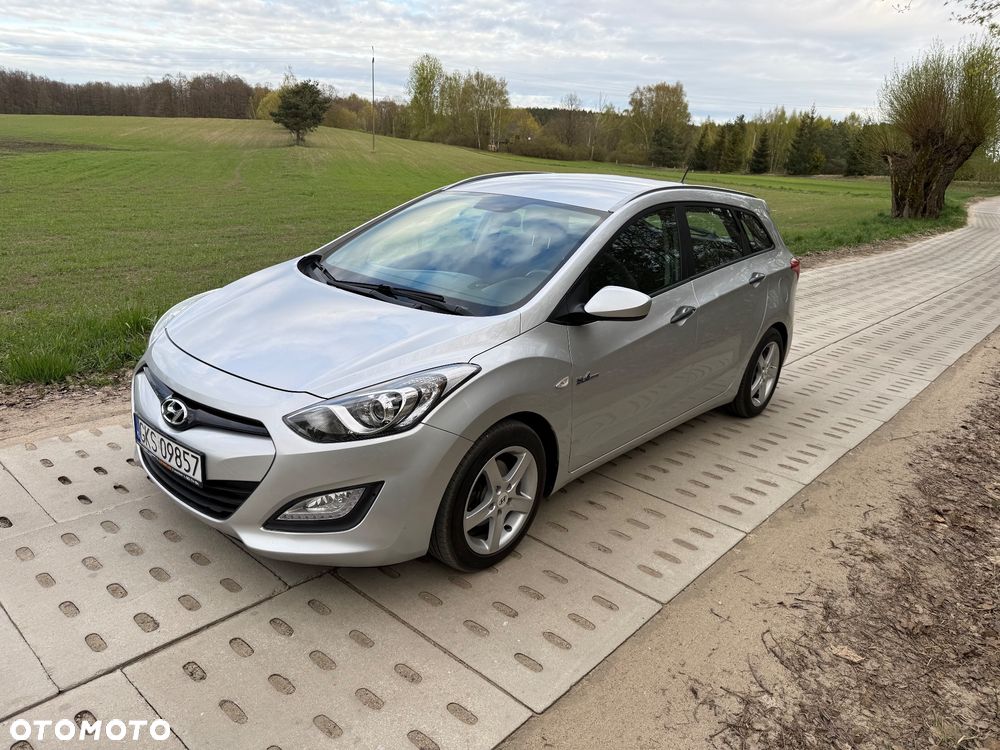Hyundai i30 i30cw 1.6 CRDi Trend - 1