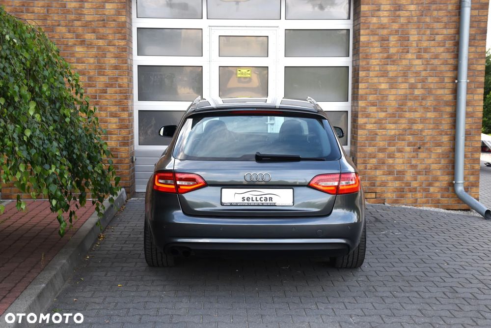 Audi A4 Avant 2.0 TDI DPF multitronic S line Sportpaket - 30