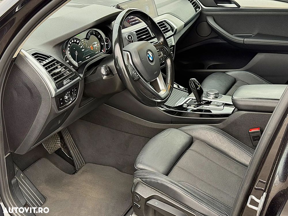 BMW X3 xDrive20d AT xLine - 38