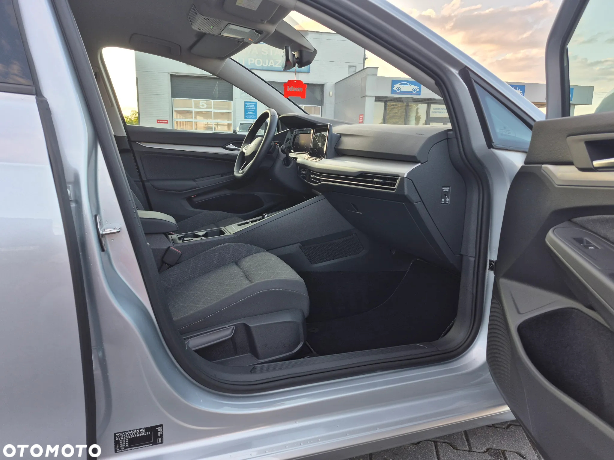 Volkswagen Golf - 10