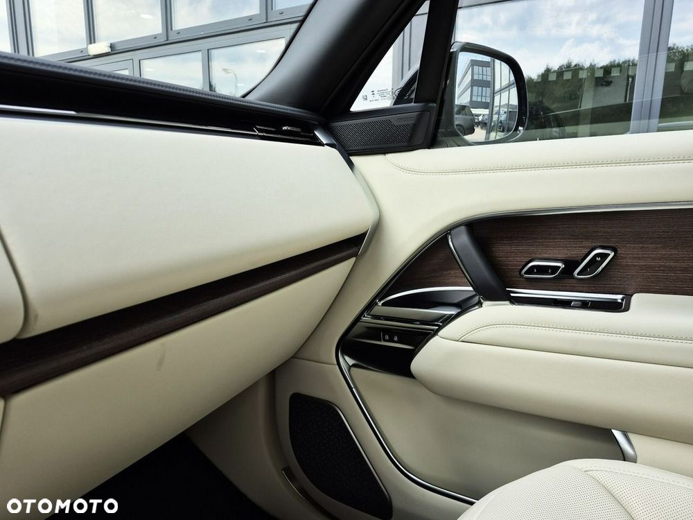 Land Rover Range Rover D350 Autobiography - 35