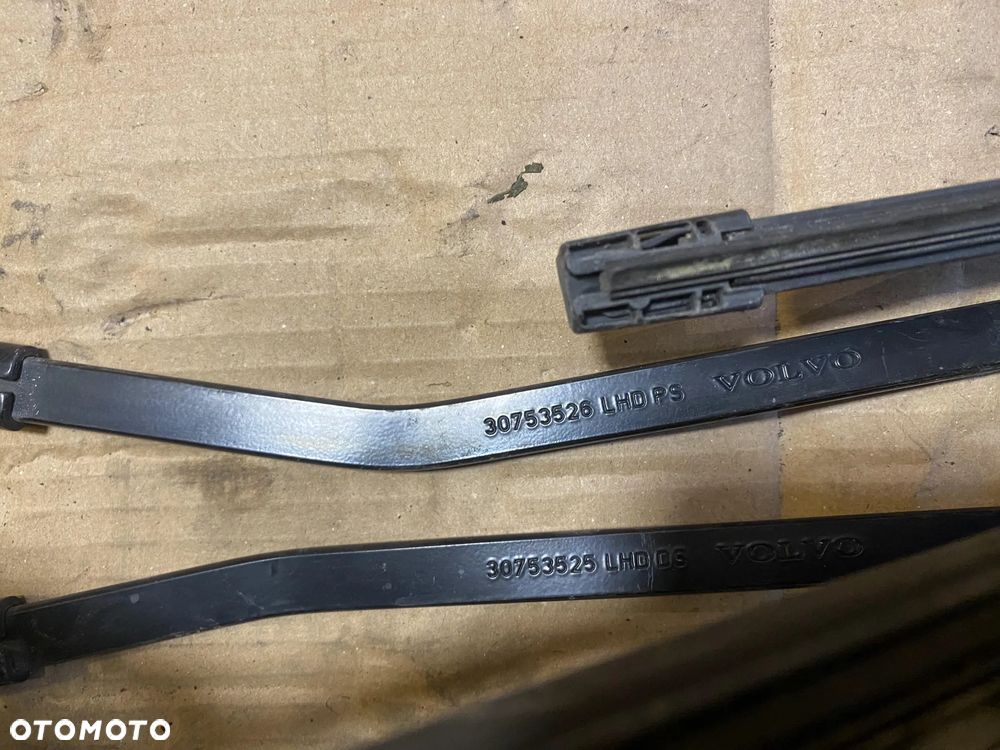 Ramiona wycieraczek przod VOLVO XC60 15R 30753526 - 2