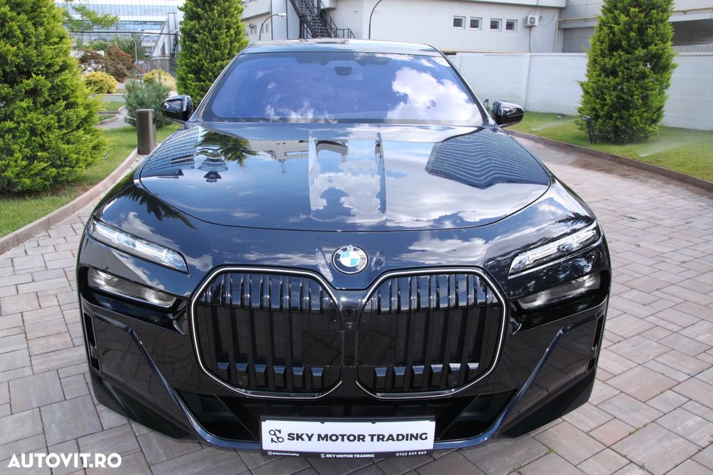 BMW Seria 7 - 38
