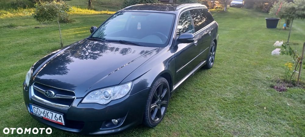 Subaru Legacy 2.0R Trend - 18