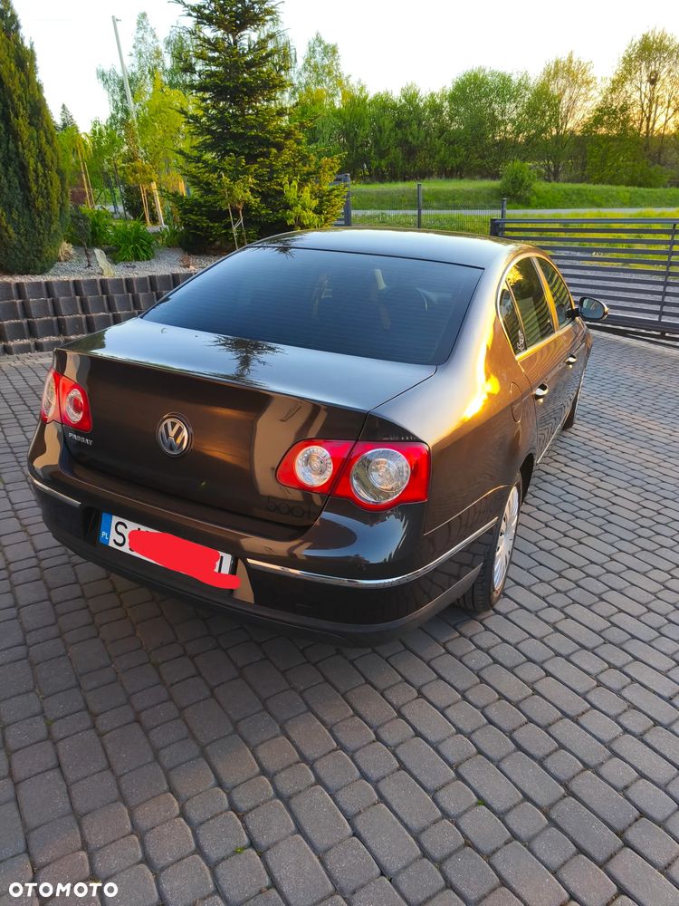 Volkswagen Passat 1.9 TDI Individual - 2
