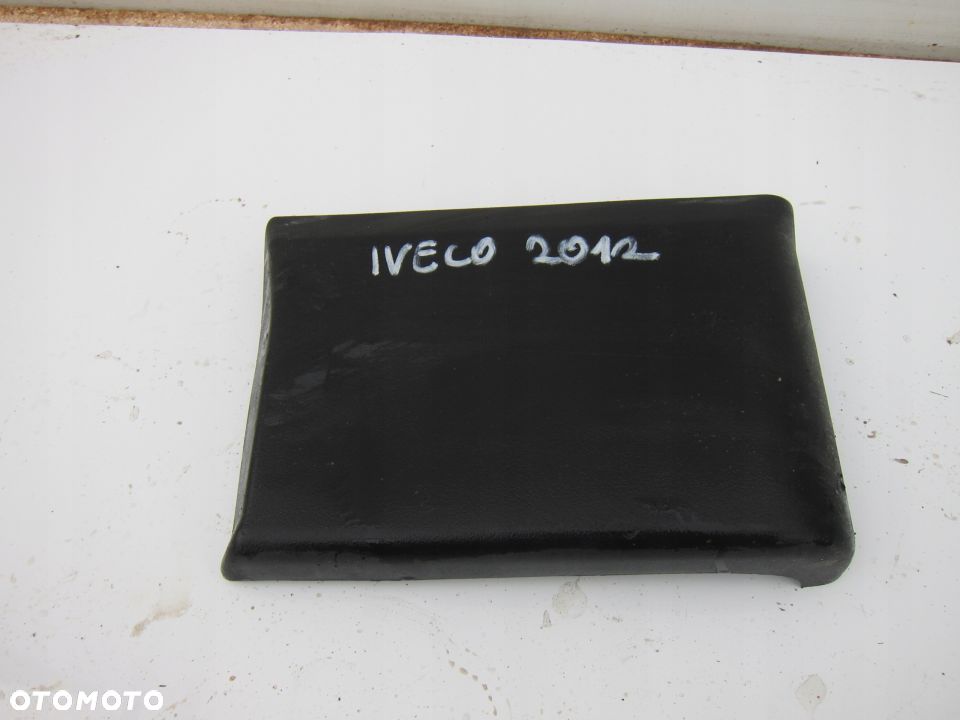 LISTWA BOCZNA KRÓTKA IVECO DAILY 2012R - 1