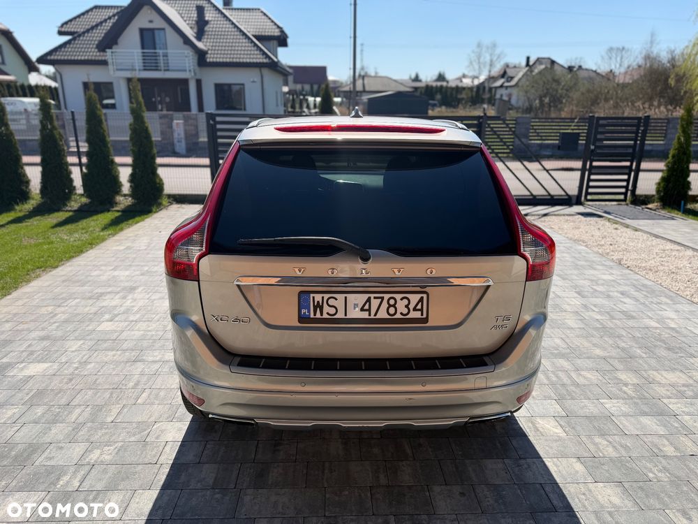 Volvo XC 60 - 6