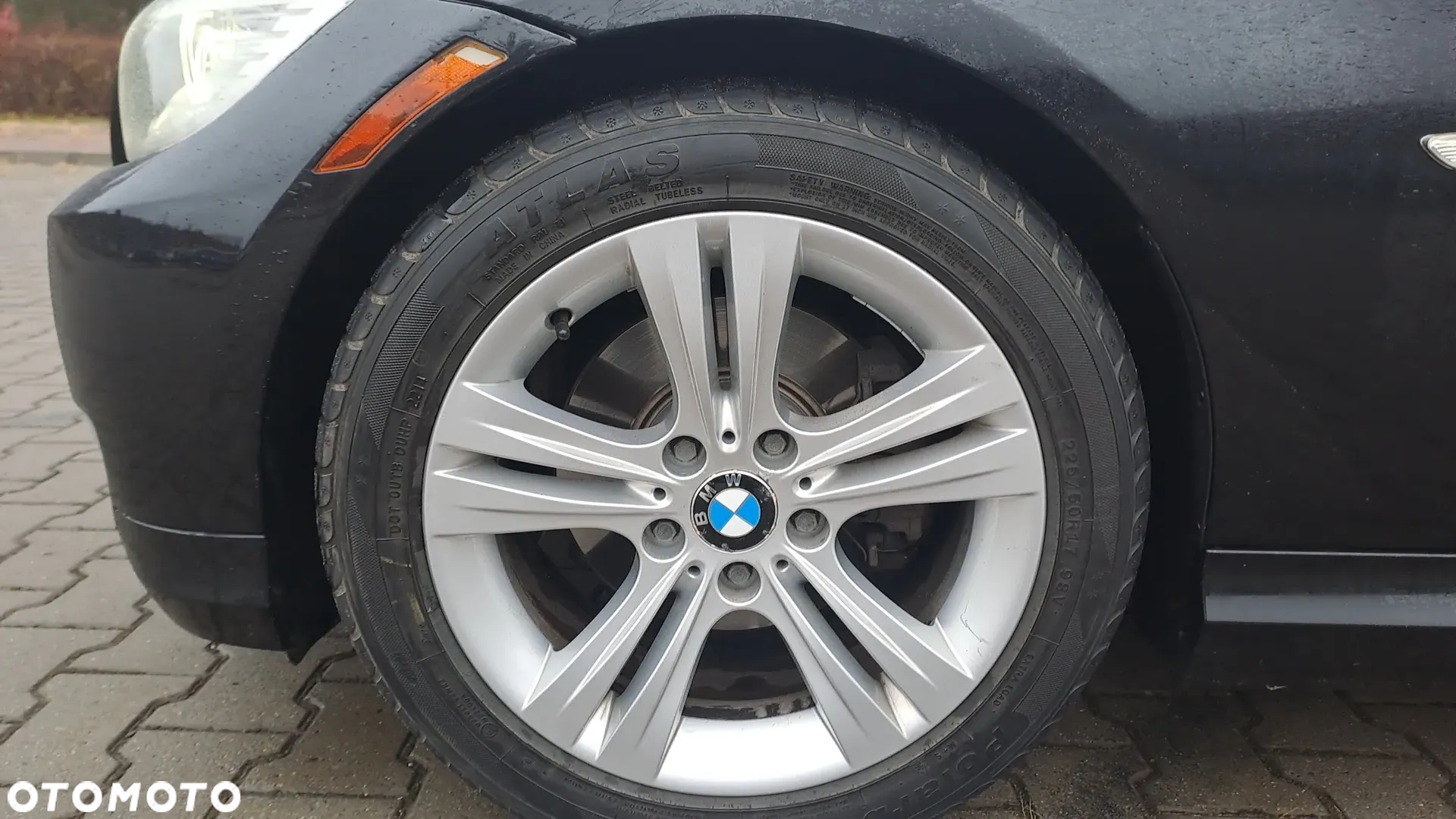 BMW Seria 3 318d Touring - 9