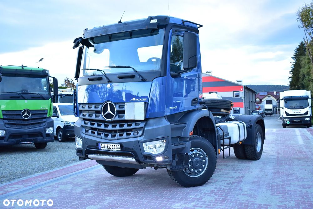 Mercedes-Benz Arocs 2042 Ciągnik siodłowy 4x4! Na Moście ! Reduktor ! RESOR ! Hydraulika Sprowadzony z Niemiec ! - 16