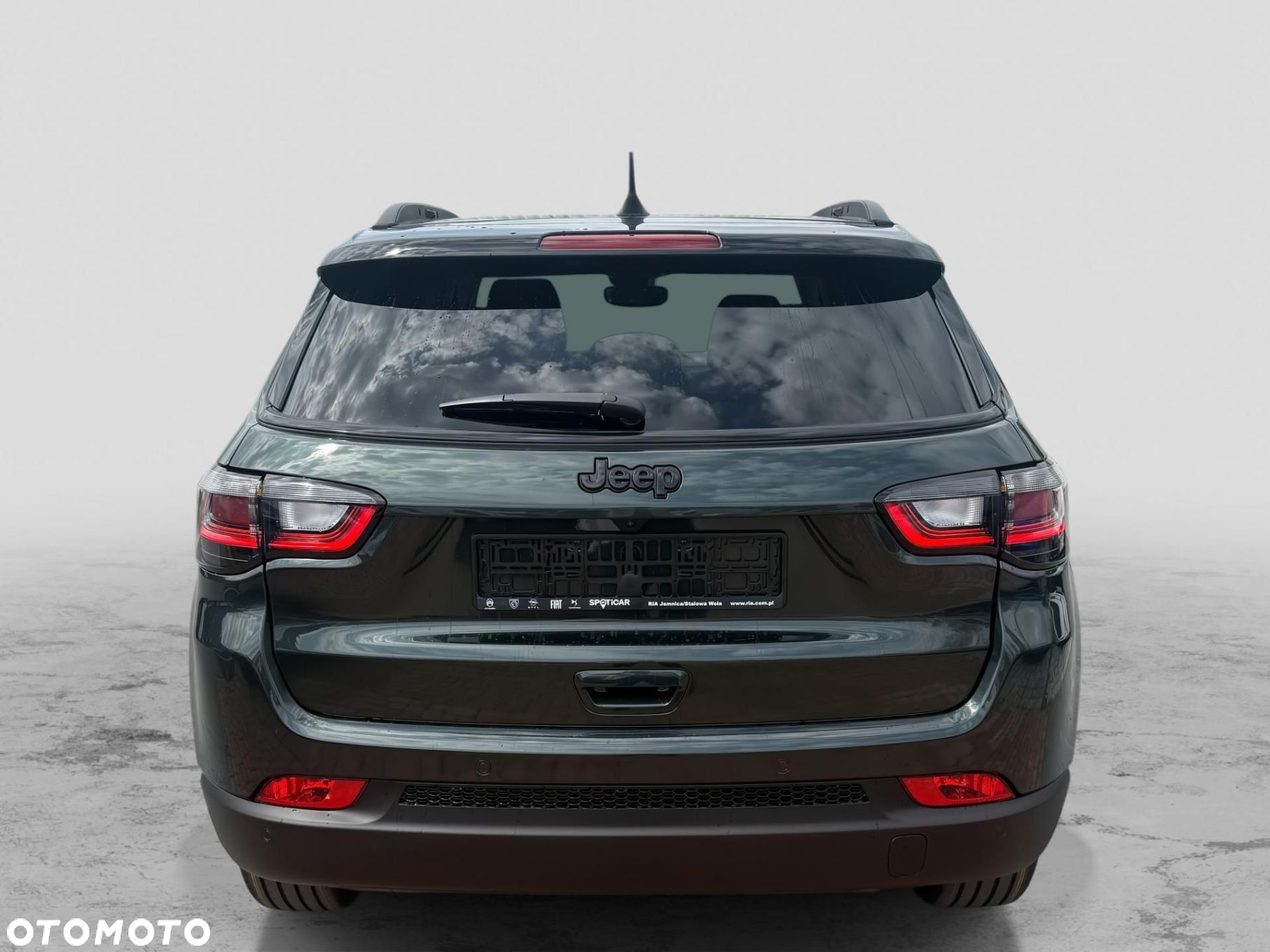 Jeep Compass - 4