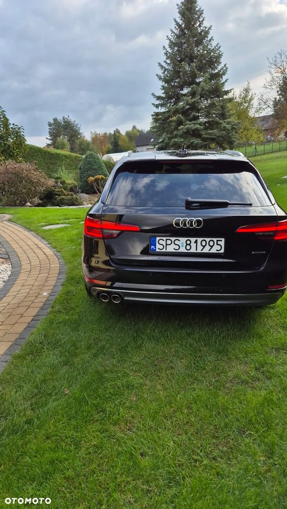 Audi A4 - 40