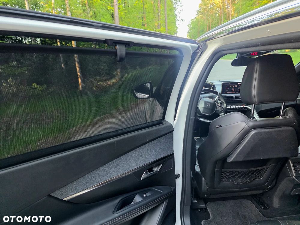 Peugeot 5008 - 8