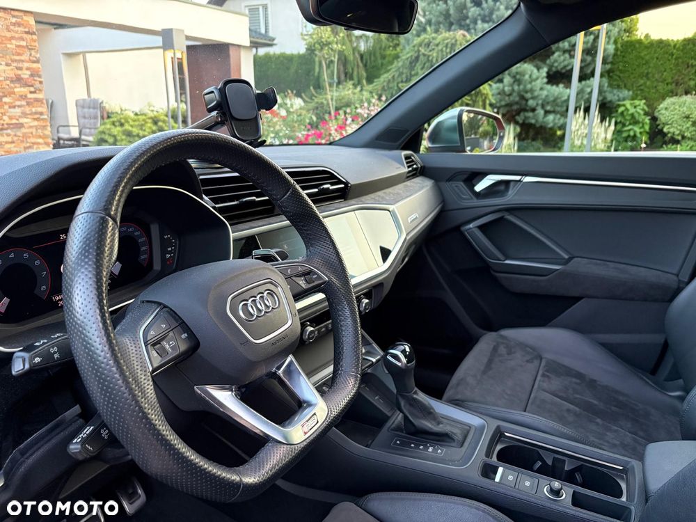 Audi RS Q3 2.5 TFSI quattro S tronic - 12