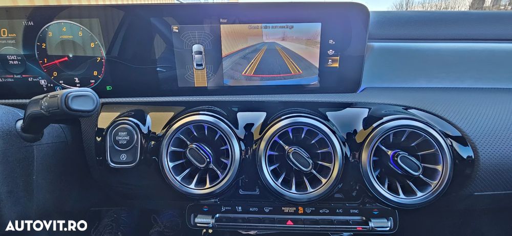 Mercedes-Benz A 200 Sedan 7G-DCT AMG Line - 13