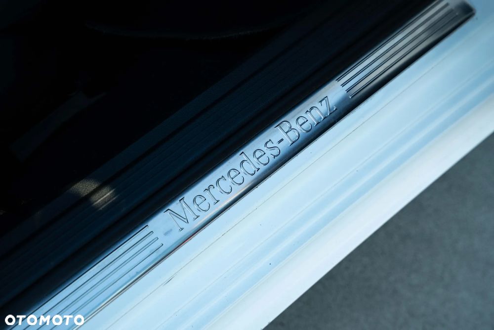Mercedes-Benz Klasa E 220 BlueTEC BlueEFFICIENCY Edition 9G-TRONIC Avantgarde - 40