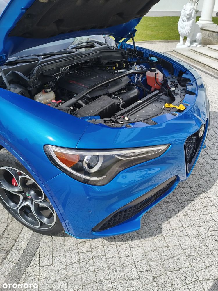 Alfa Romeo Stelvio 2.0 Turbo 16V AT8-Q4 Veloce Ti - 5