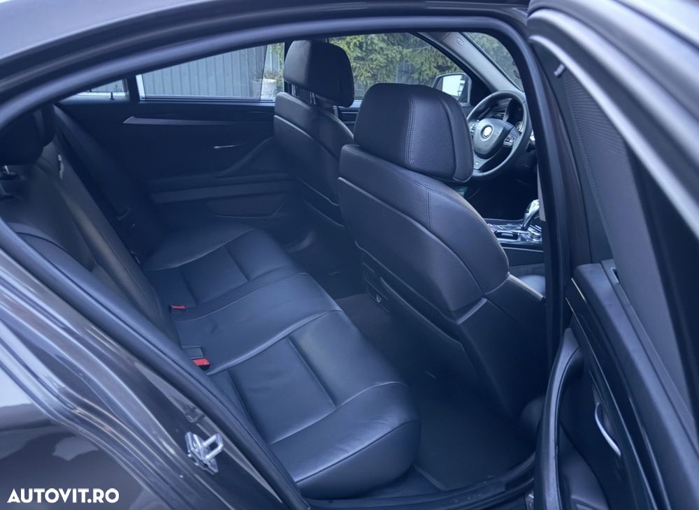 BMW Seria 5 520d Sport-Aut. BluePerformance - 11