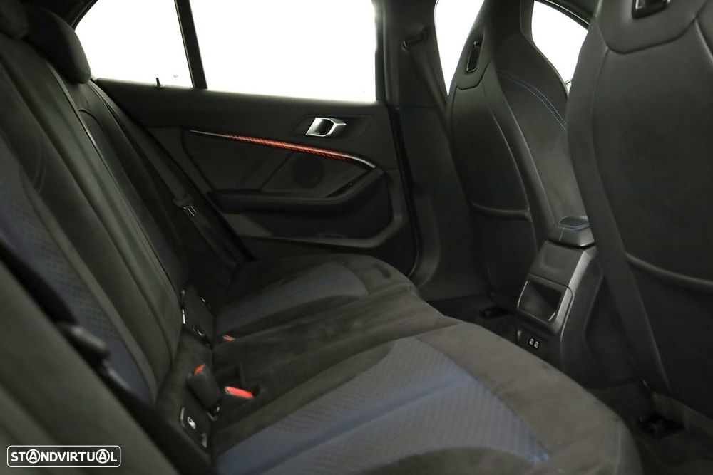 BMW 116 d Pack Desportivo M Auto - 22