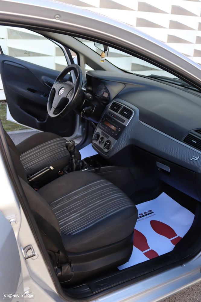 Fiat Grande Punto 1.3 M-Jet Free J15 - 27