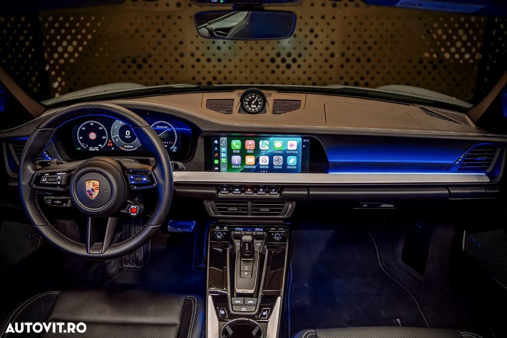 Porsche 911 Carrera PDK - 18