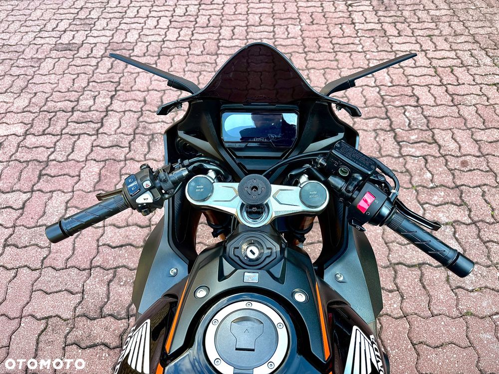 Honda CBR - 13