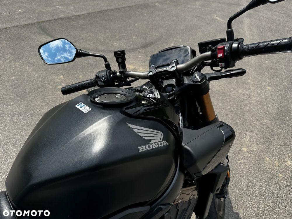 Honda CB - 15