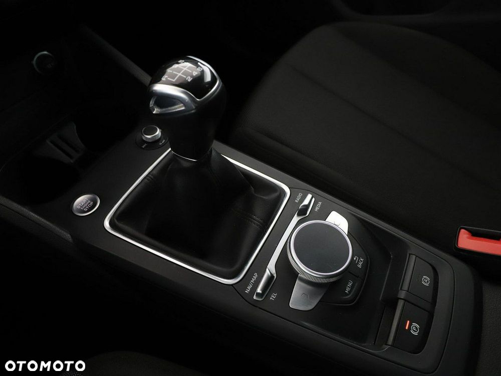 Audi Q2 35 TFSI - 28