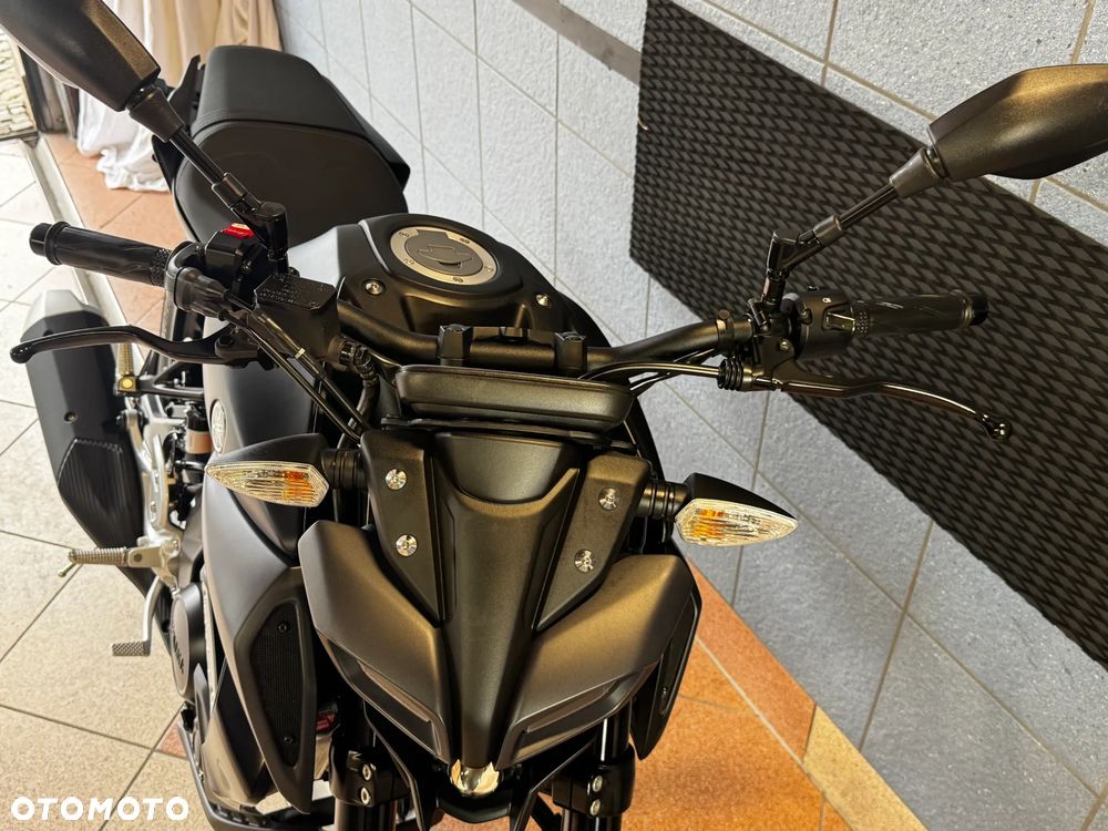 Yamaha MT - 3