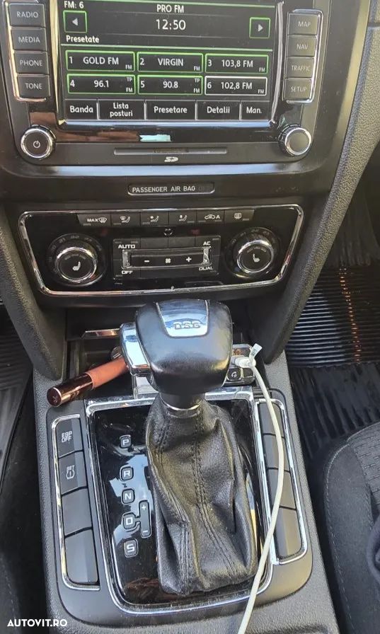 Skoda Superb 2.0 TDI DSG Ambition - 8