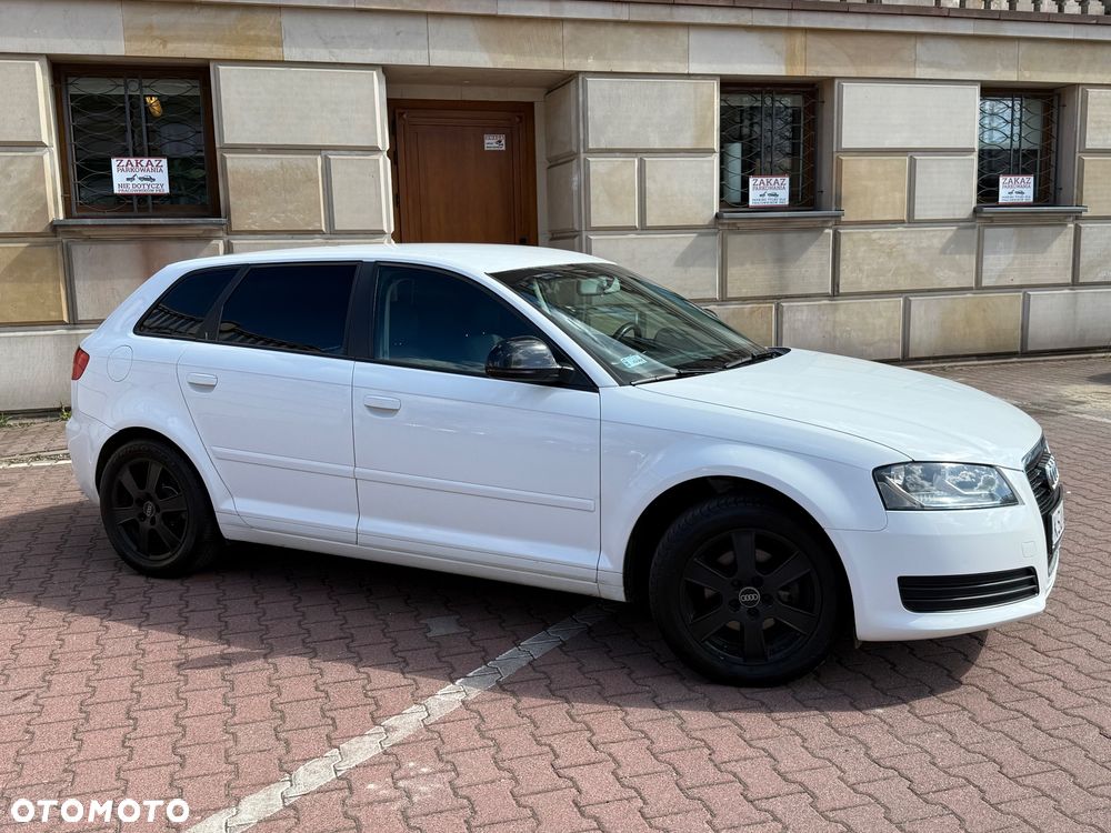 Audi A3 Sportback 1.4 TFSI Ambiente - 22