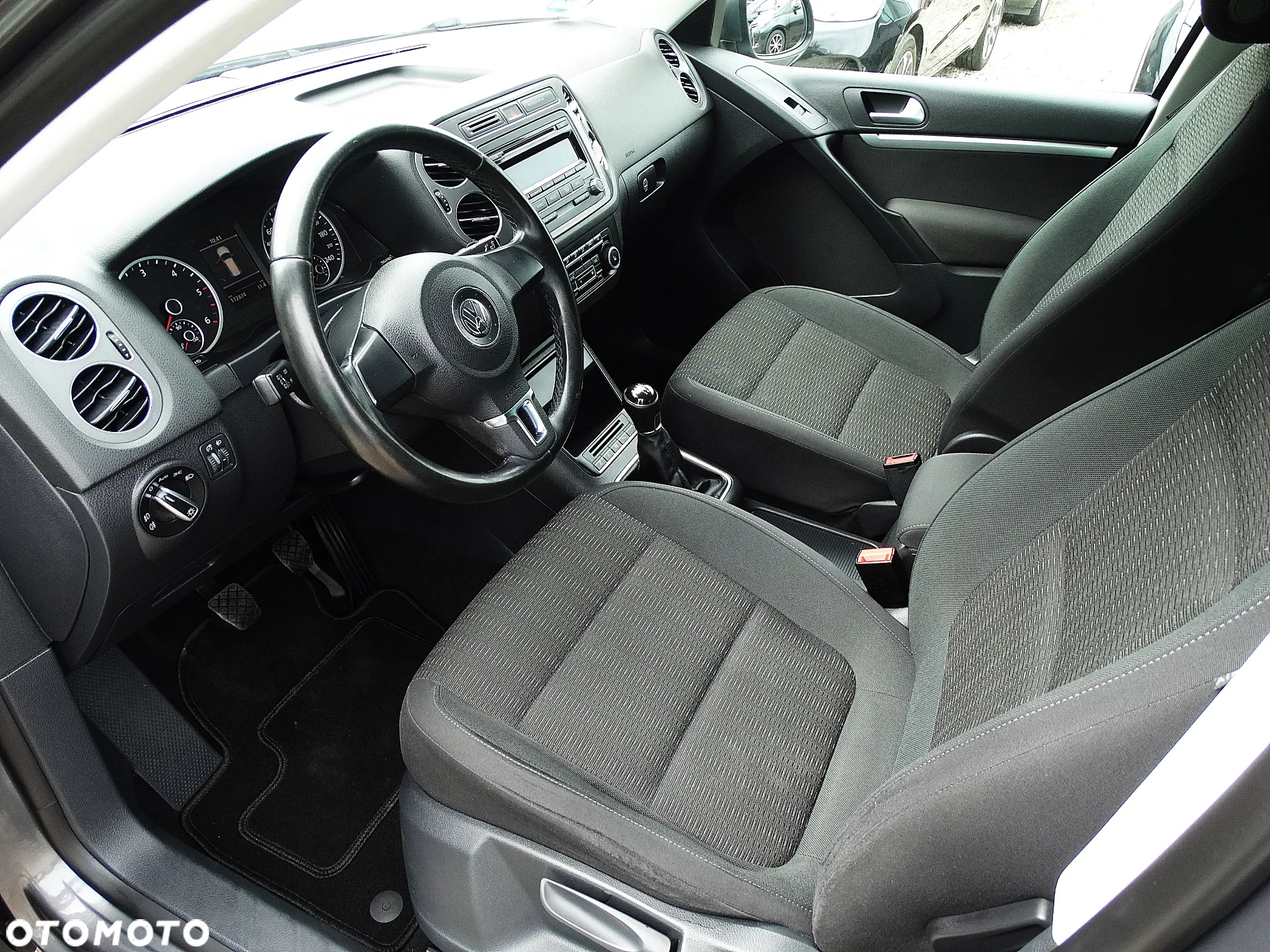 Volkswagen Tiguan 2.0 TDI DPF BlueMotion Technology Exclusive - 18
