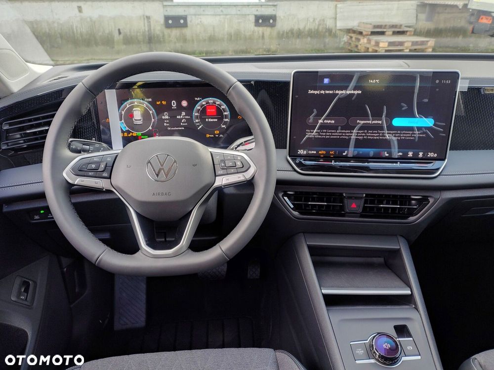 Volkswagen Tiguan - 27