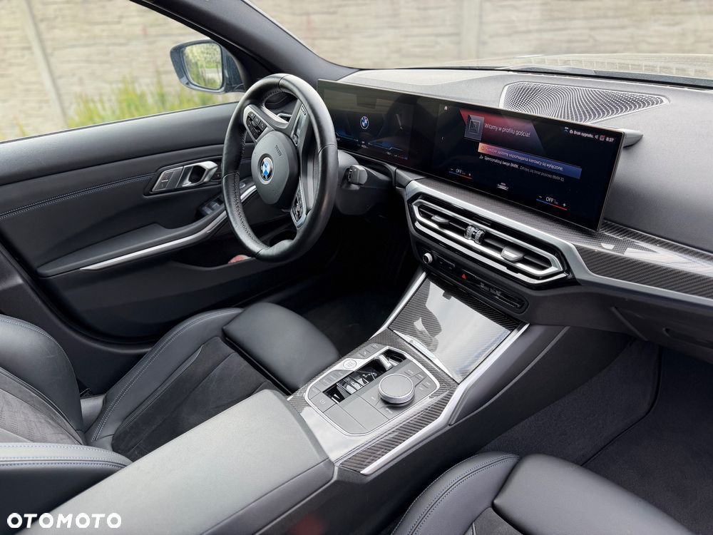 BMW Seria 3 330i xDrive M Sport - 10