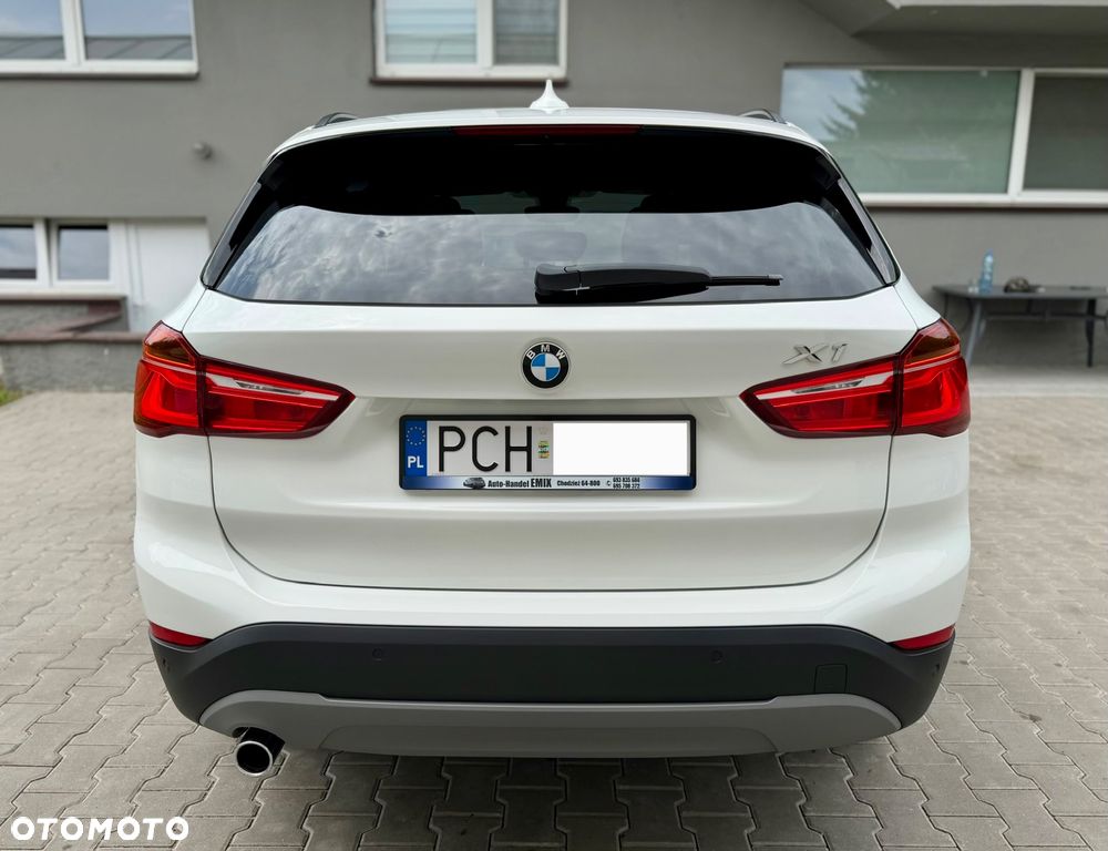 BMW X1 sDrive18i - 4