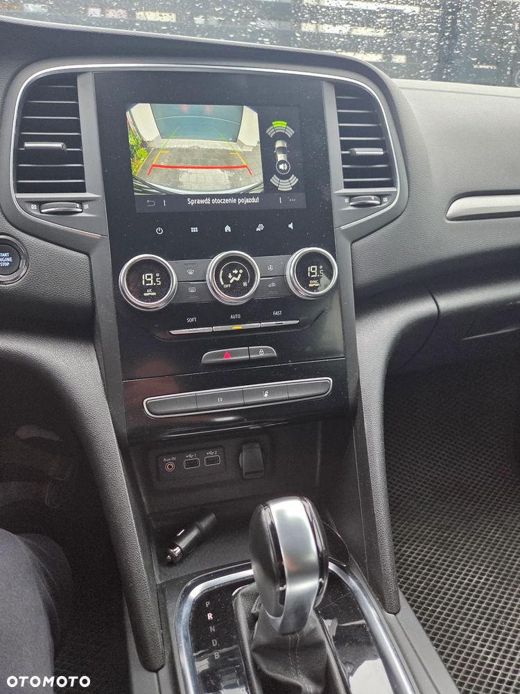 Renault Megane 1.6 E-TECH Plug-In Intens - 11