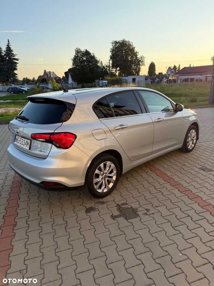 Fiat Tipo 1.4 T-Jet 16v Lounge EU6d - 3