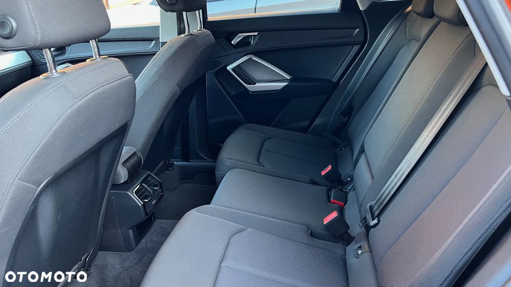 Audi Q3 35 TFSI Advanced S tronic - 17