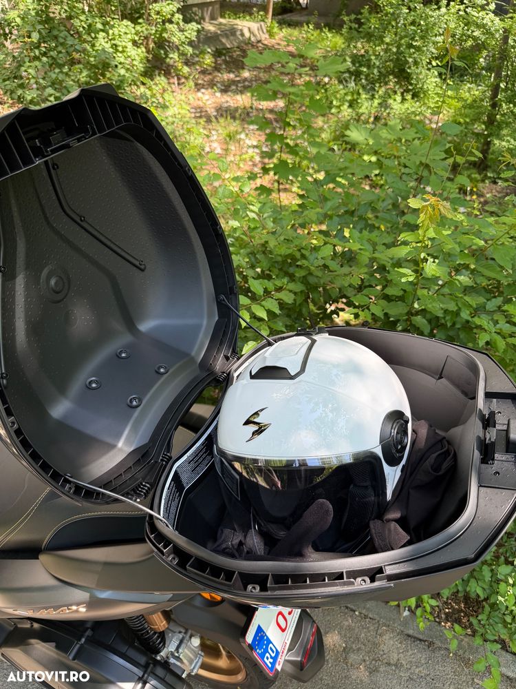 Yamaha X-max - 9