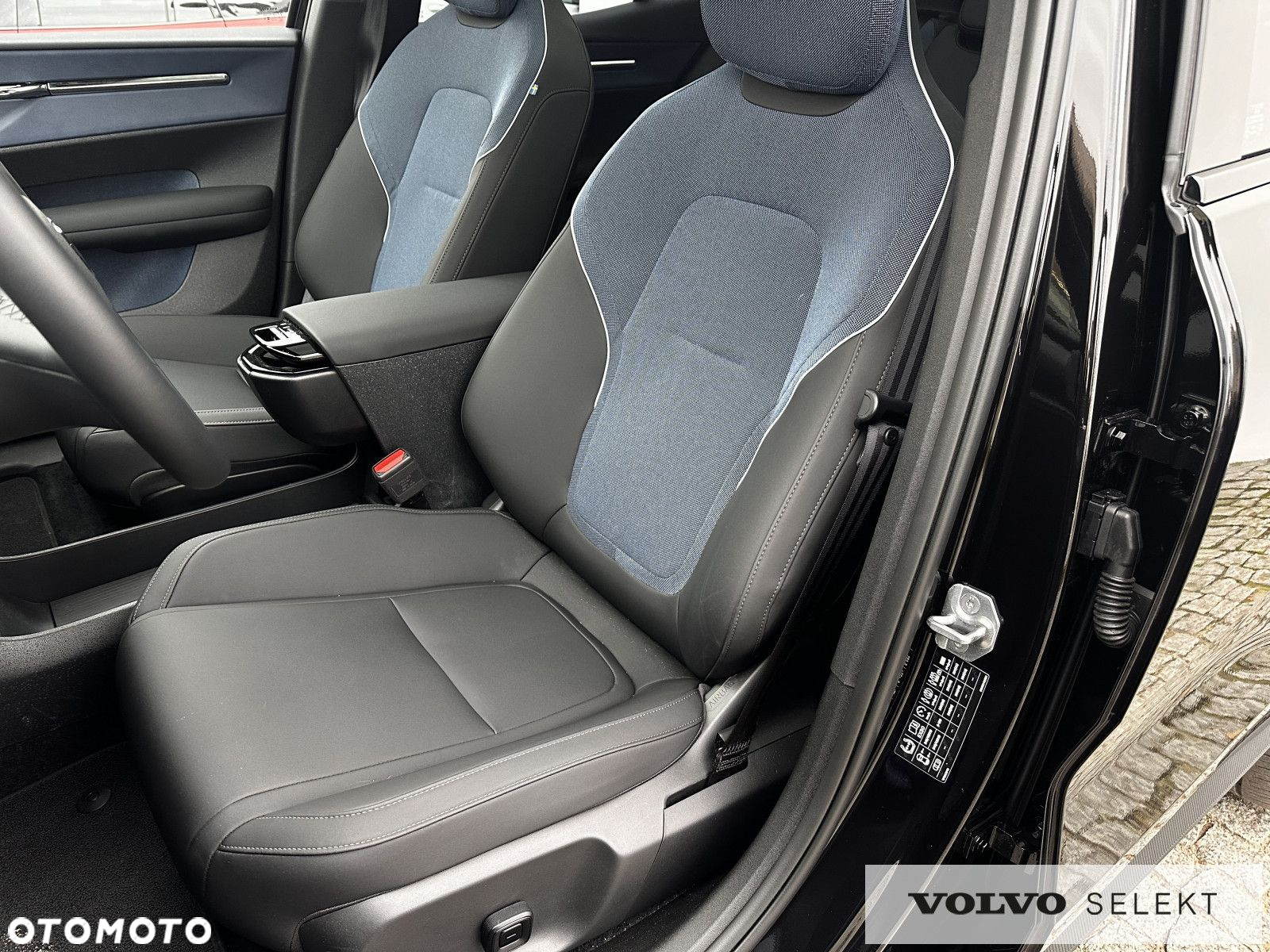 Volvo EX30 - 9