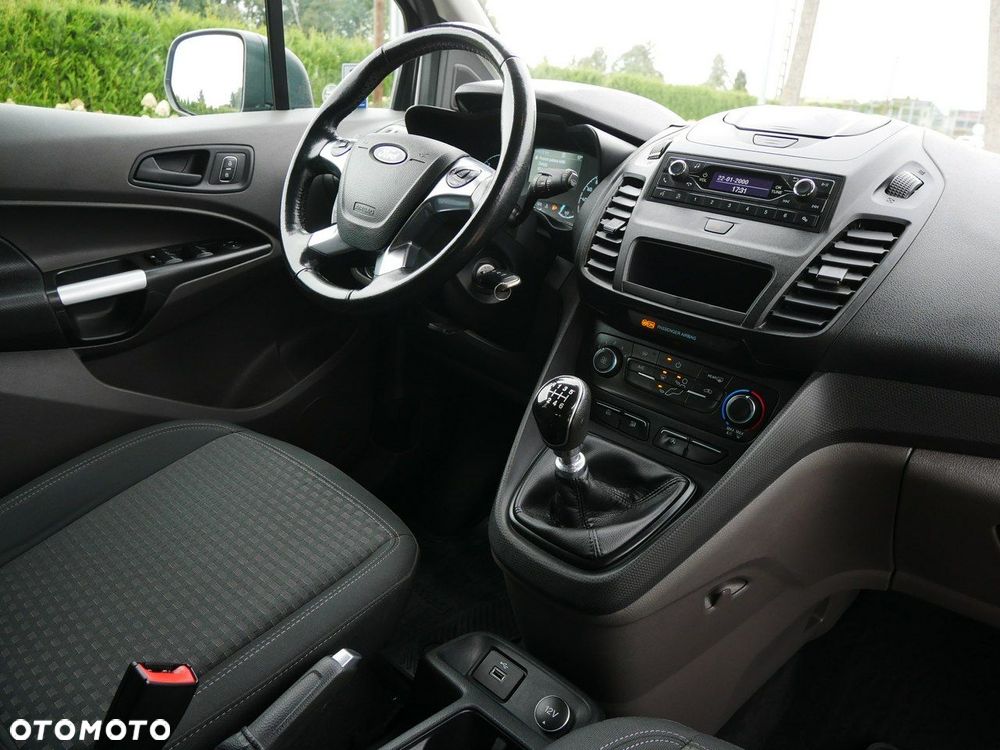 Ford Transit Connect - 22