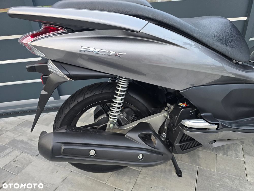 Honda PCX - 11