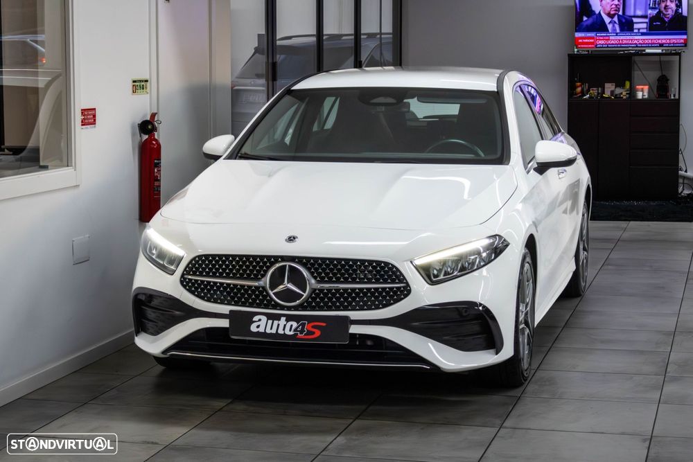 Mercedes-Benz A 250 e AMG Line - 1