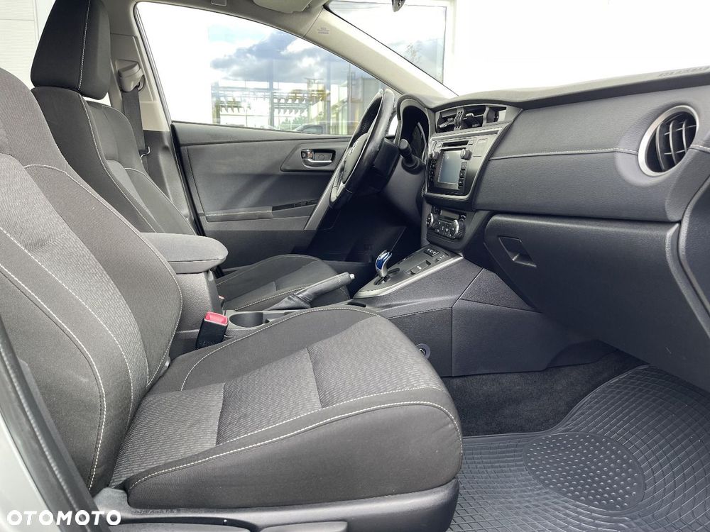 Toyota Auris - 8