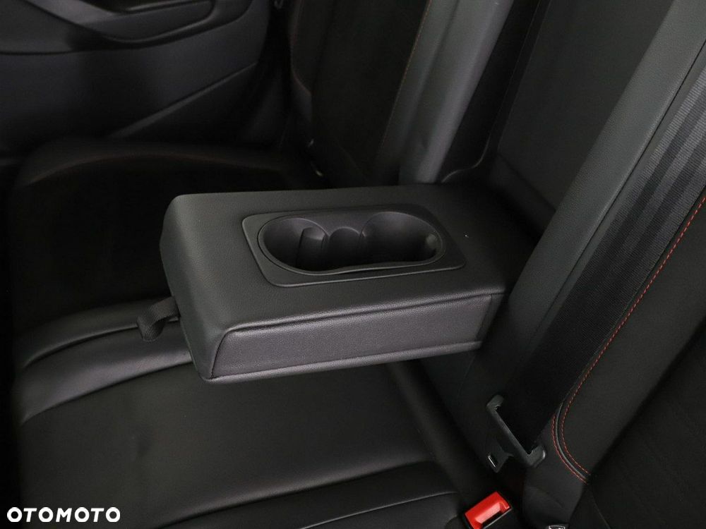 Ford Kuga 2.0 TDCi 4x2 ST-Line - 37