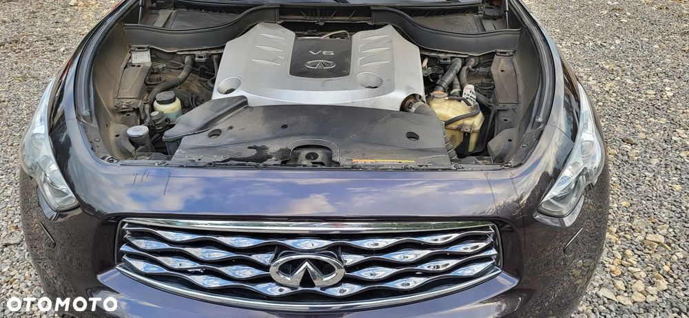 Infiniti FX FX30d S Premium - 28