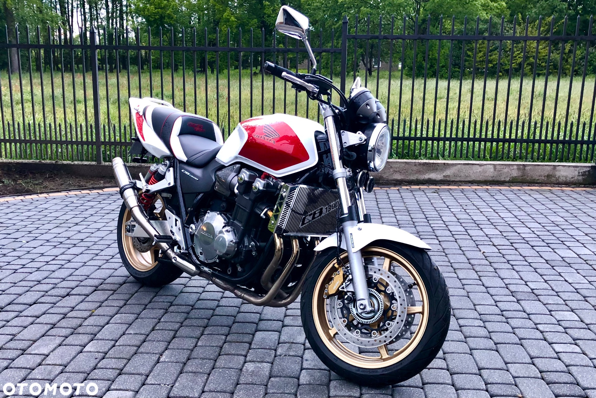 Honda CB - 10